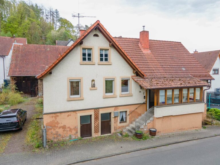 Charmantes Einfamilienhaus mit Ausbaupotenzial in ruhiger Lage von Mömbris
