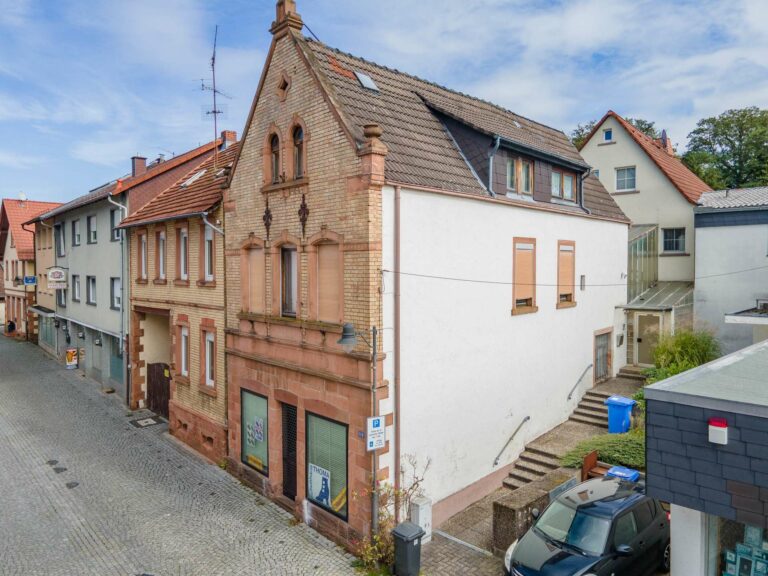 Wohnensemble mit Geschichte und Potenzial – zwei charmante Häuser im Herzen von Schöllkrippen