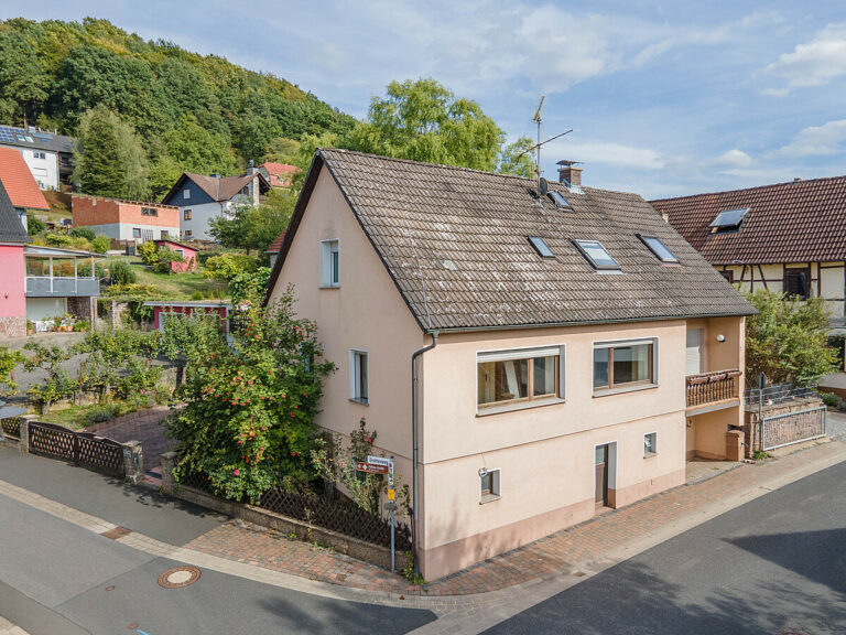 Einfamilienhaus möchte wachgeküsst werden