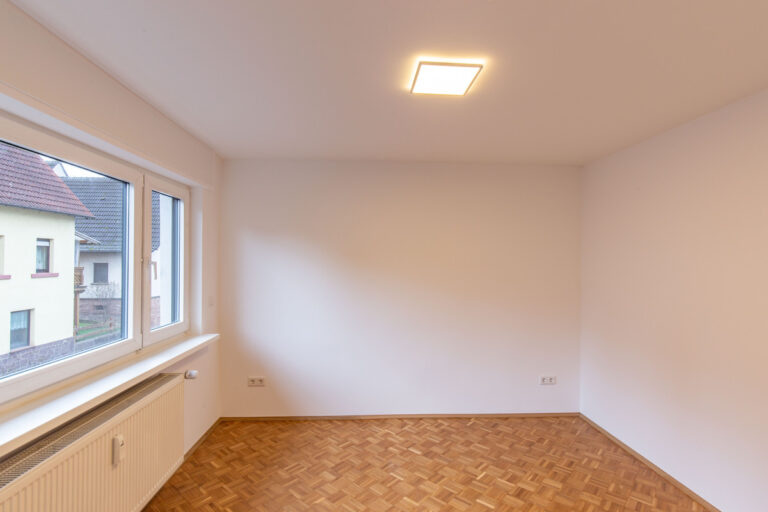 ERSTBEZUG – 2 Zimmer Wohnung in Schöllkrippen